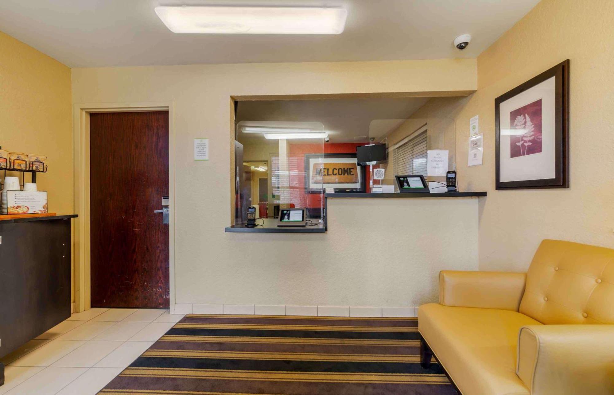 Extended Stay America Suites - Fort Lauderdale - Cypress Creek - Andrews Ave Oakland Park Zewnętrze zdjęcie